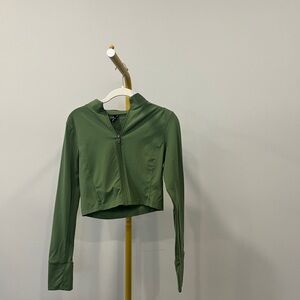 Balance Athletica Kingdom Collection Asend Zip Up in green Size M